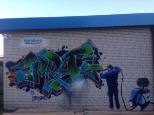 Graffitiauftrag Gebäudereinigung Graffitientfernung