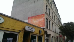 Graffitiauftrag inmir Yoga Hamburg Altona von strasse