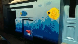 Graffiti Fassadengestaltung Unterwasser Korallen Fische Krebs